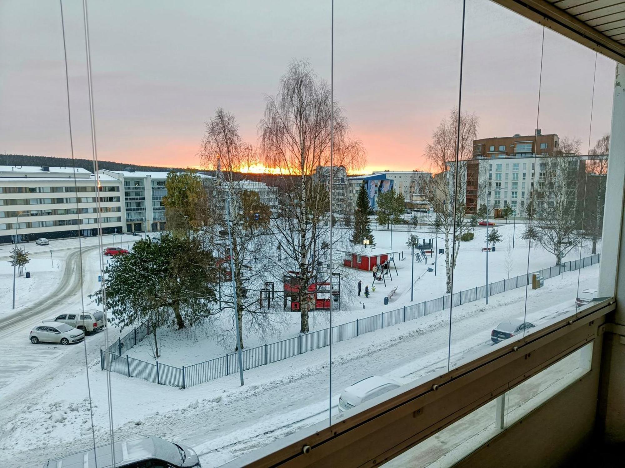 Big 88M2 Apartment In The Center Rovaniemi Exterior foto